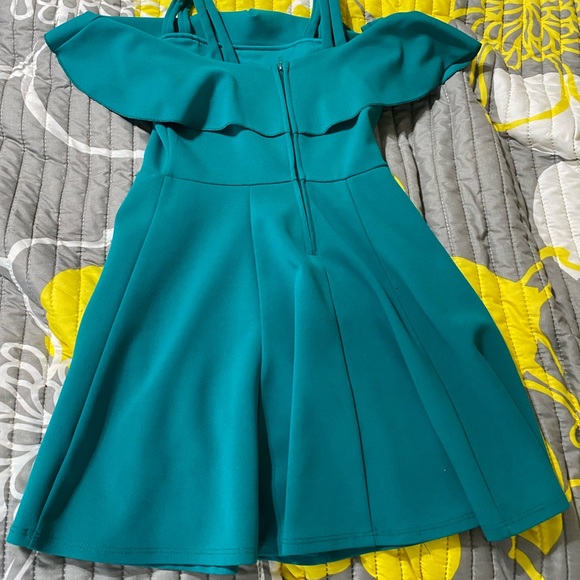 Off the shoulder kids dress - Picture 2 of 5